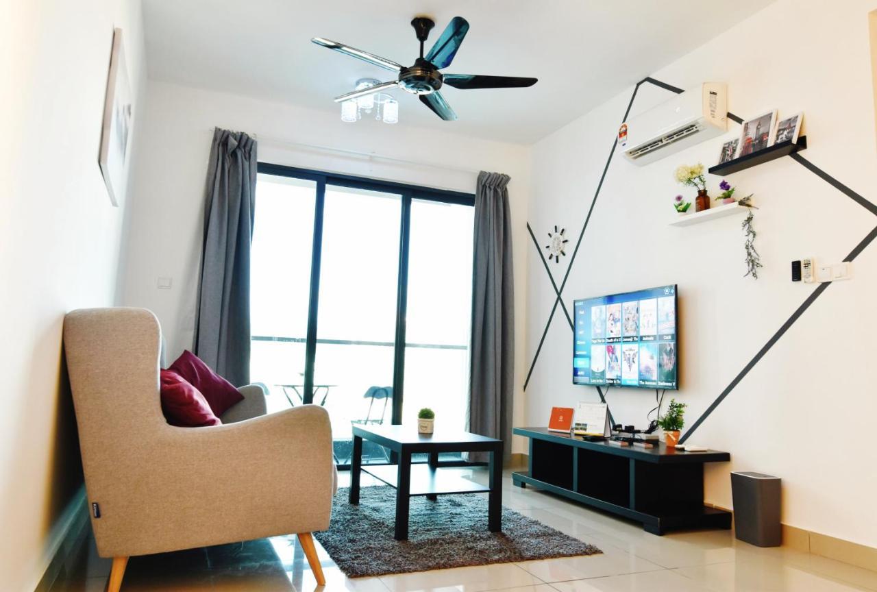 קואלה לומפור Beautiful Relaxing Home In Skyarena Ascenda מראה חיצוני תמונה